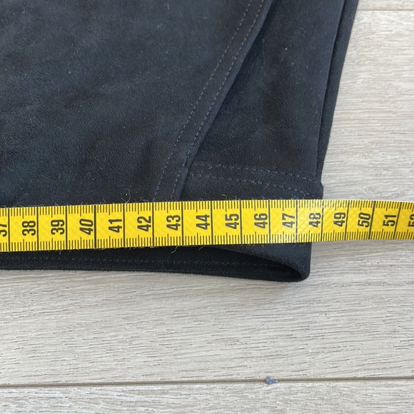 Banana republic suede skirt with pockets - Picture 7 of 10